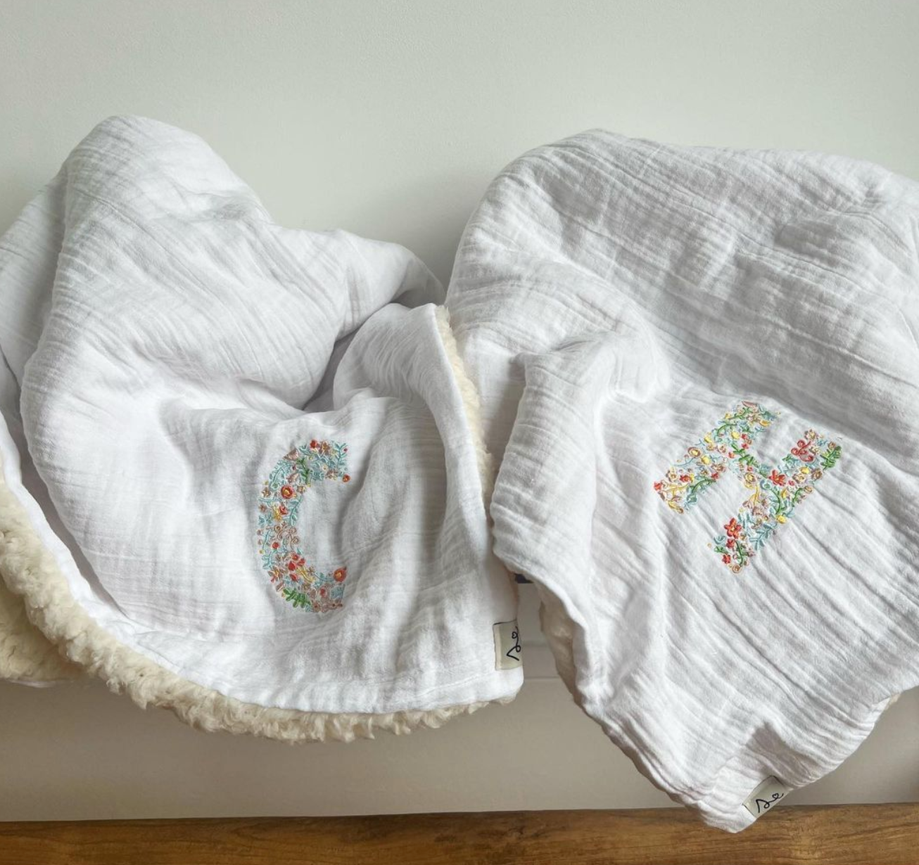 Couverture Bébé Personnalisée - Fourrure & Gaze de Coton – Stitches